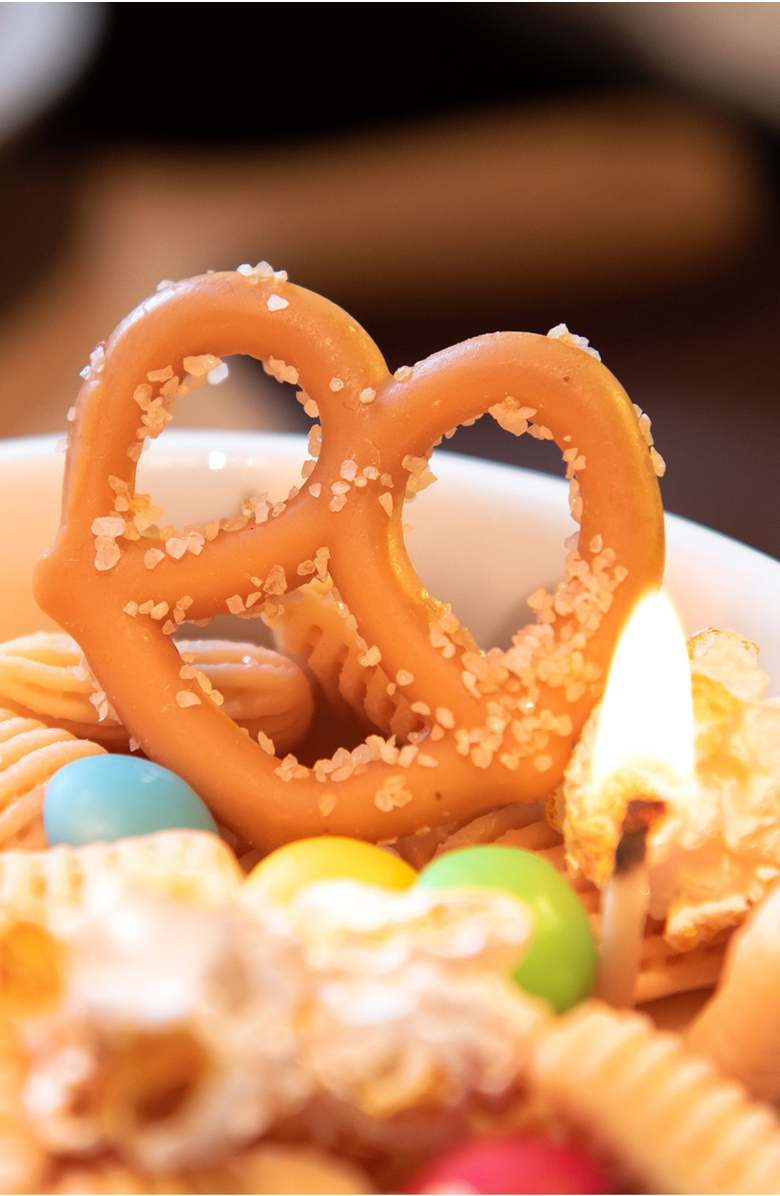 Southlake gifts Snack Bowl Candle, Alternate, color, Light Beige / Multi