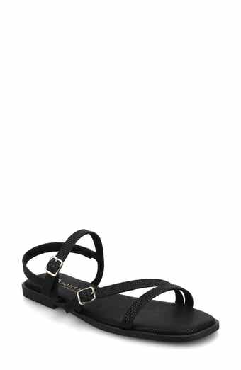Brianna Sandal