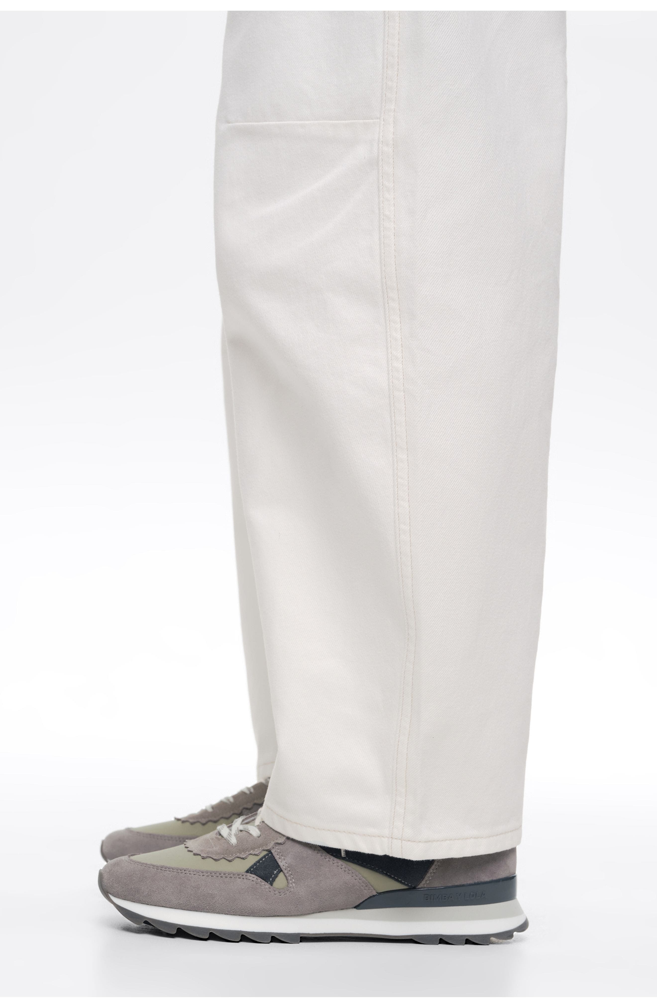 13 19 technical trainer, Alternate, color, GREY