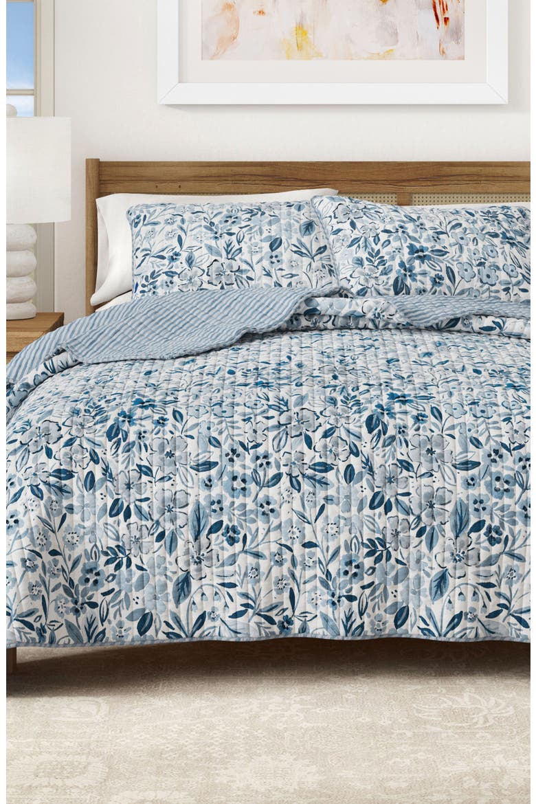 Coastal Bloom Quilt Set, Alternate, color, COASTAL BLOOM BLUE