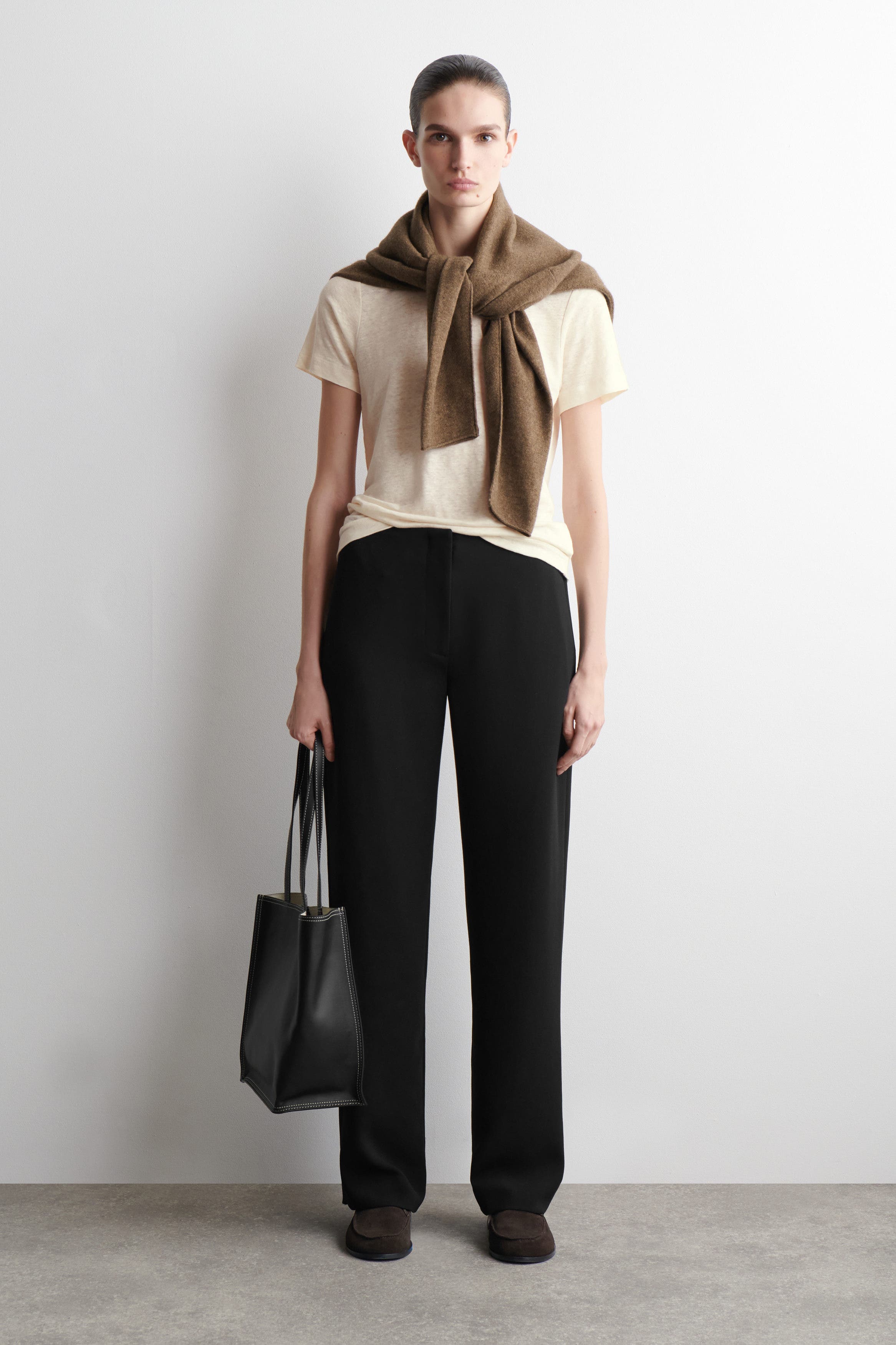 Crew-Neck Linen T-Shirt - image 4