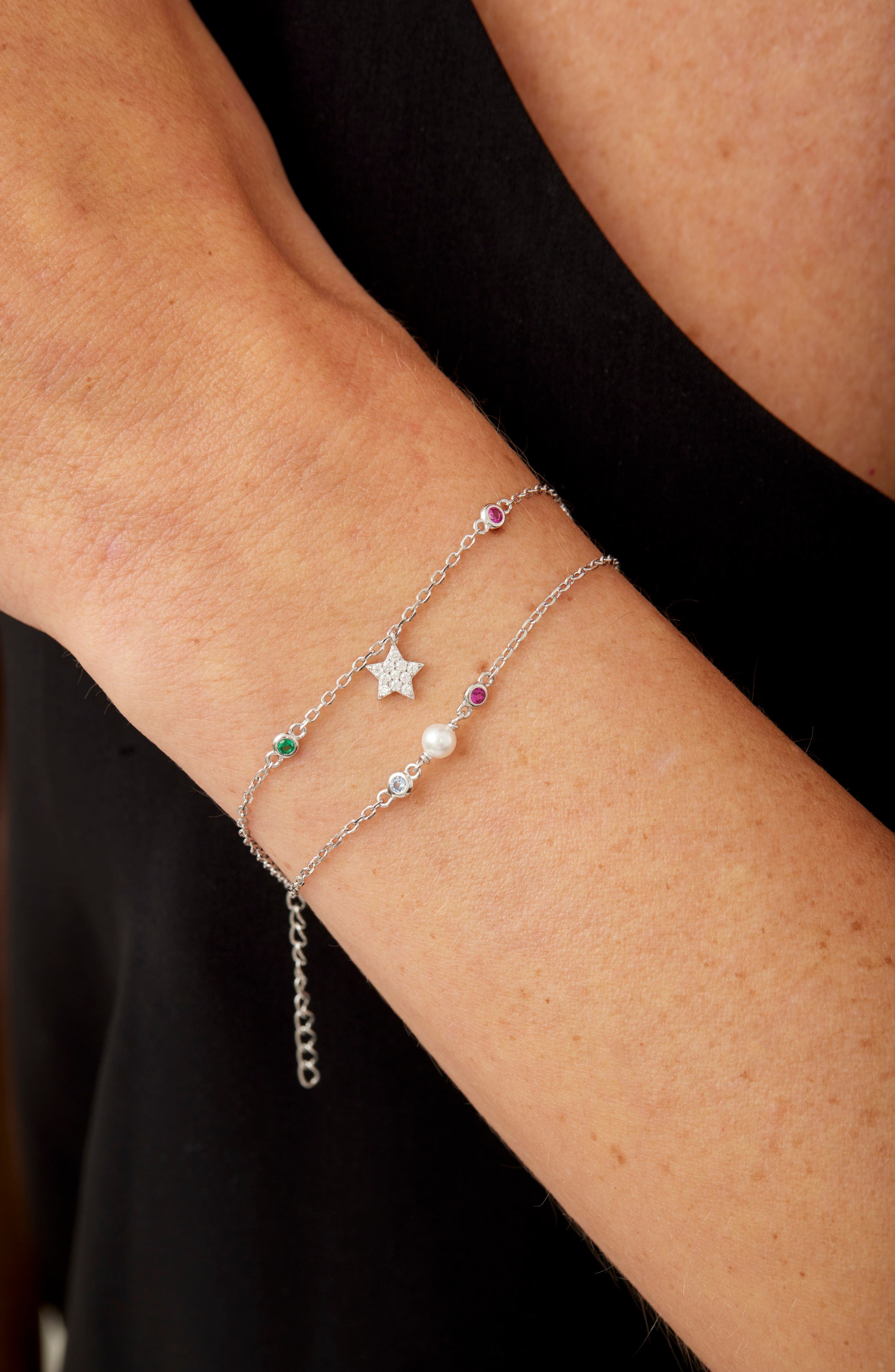 SAVVY CIE JEWELS Sterling Silver Star Chain Bracelet (Women ...