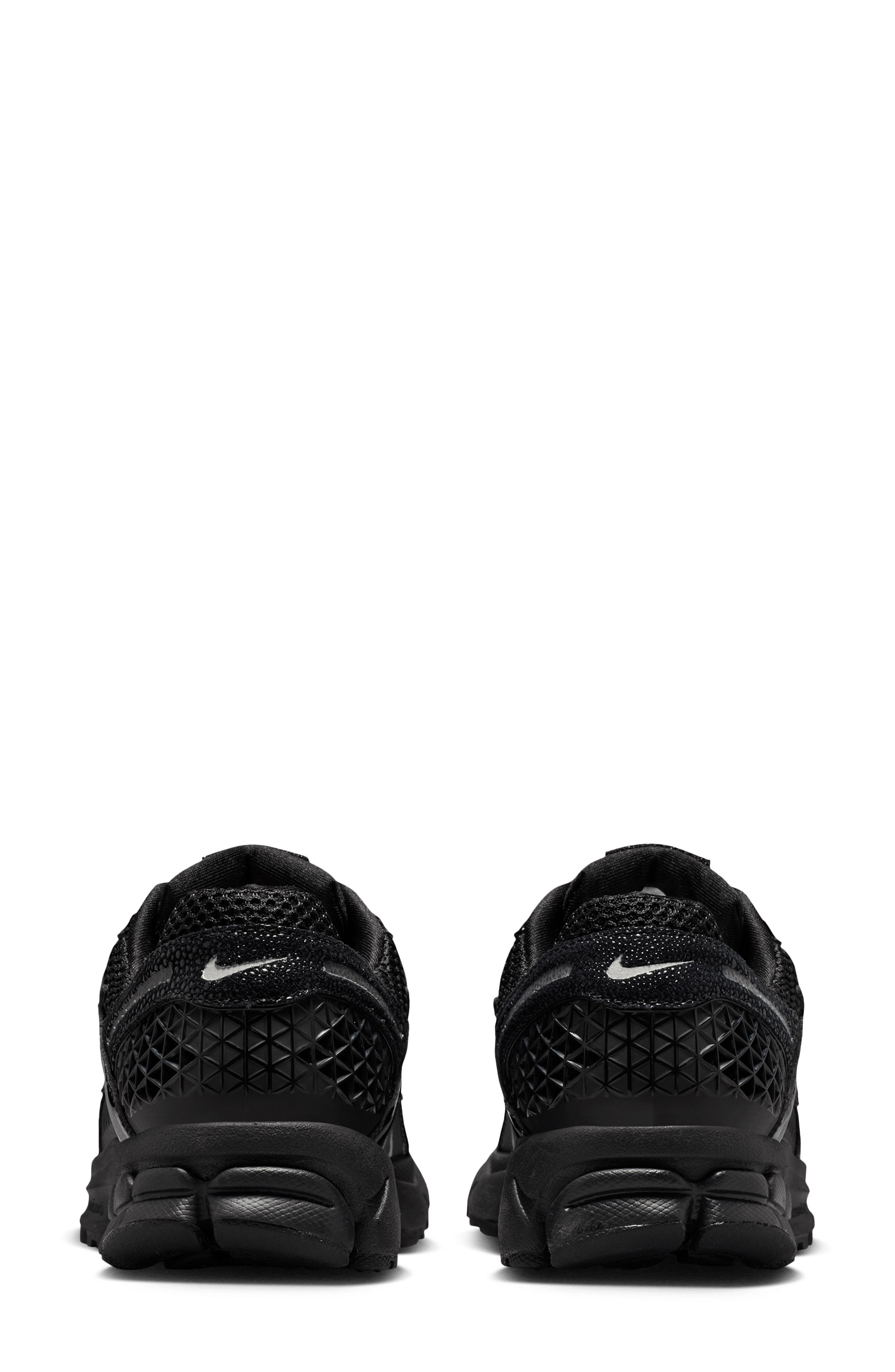 Nike Zoom Vomero 5 Sneaker, Alternate, color, Black/ Silver/ Anthracite