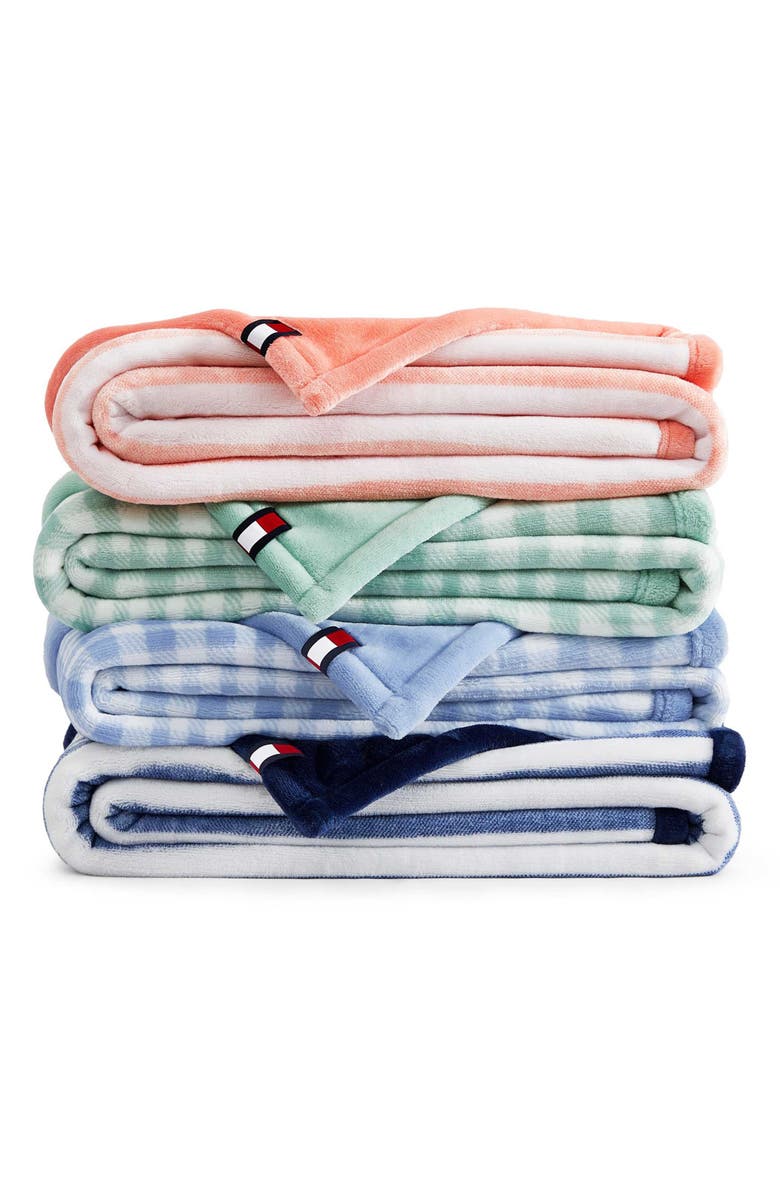 Tommy Hilfiger Laguna Beach Stripe Throw Blanket, Alternate, color, White/ Deep Blue