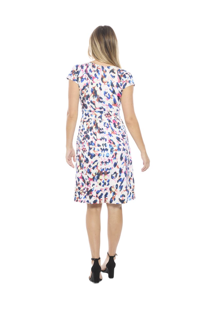 24seven Comfort Apparel Womens Essential Abstract V-Neck Cap Sleeve Knee Length A-Line Pocket Dress, Alternate, color, White Multi