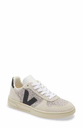 V-10 Sneaker