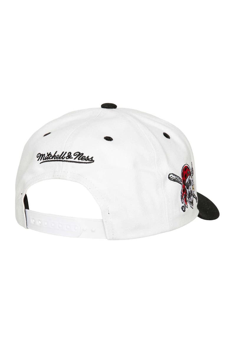 Mitchell & Ness Men's Mitchell & Ness White Pittsburgh Pirates Cooperstown Collection Tail Sweep Pro Snapback Hat, Alternate, color, 