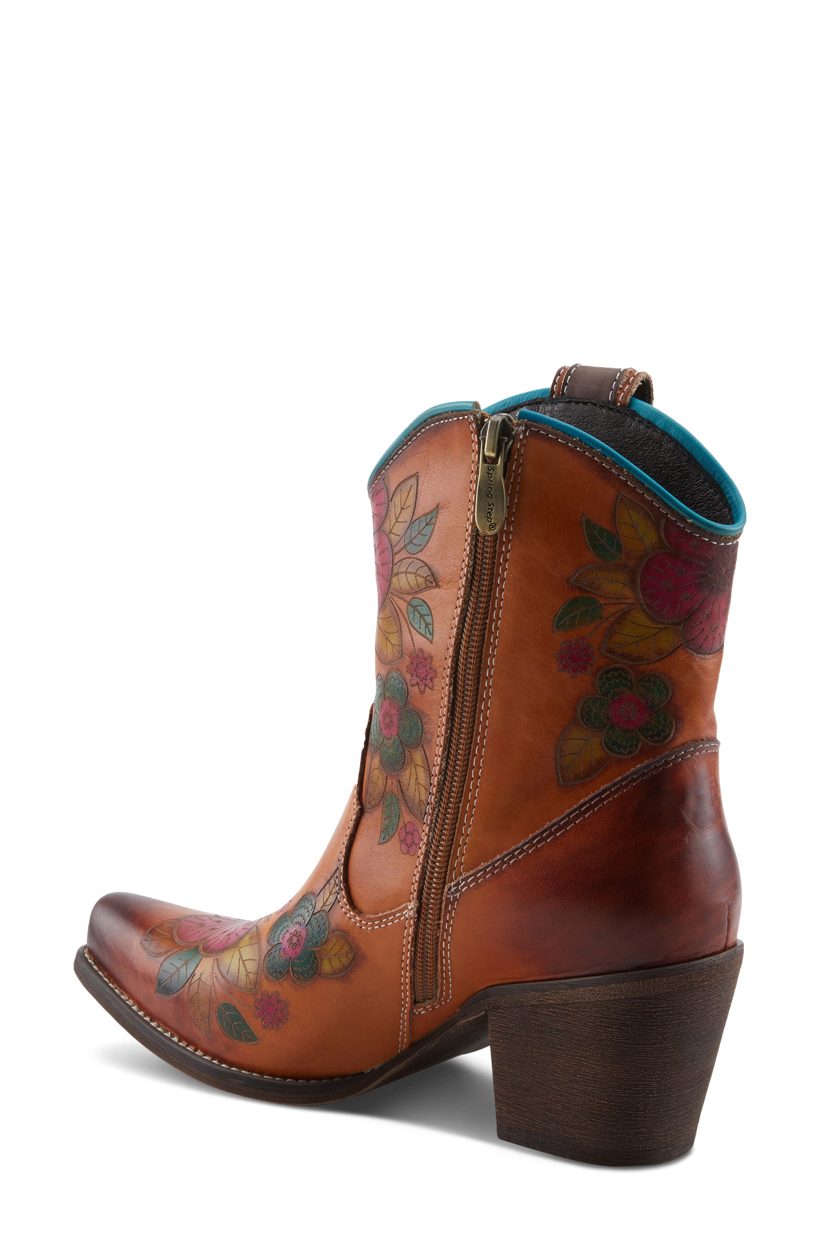 L'Artiste by Spring Step Cahoots Western Boot, Alternate, color, Camel Multi