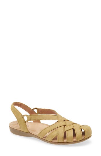 Earth ® Berri Slingback Sandal In Brown