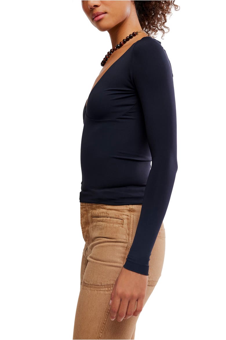Round Two Top, Alternate, color, BLACK