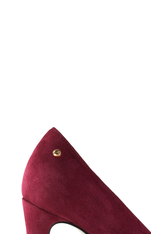 Stinaa.j Jackie Orthopedic Suede Pumps In Cherry Suede