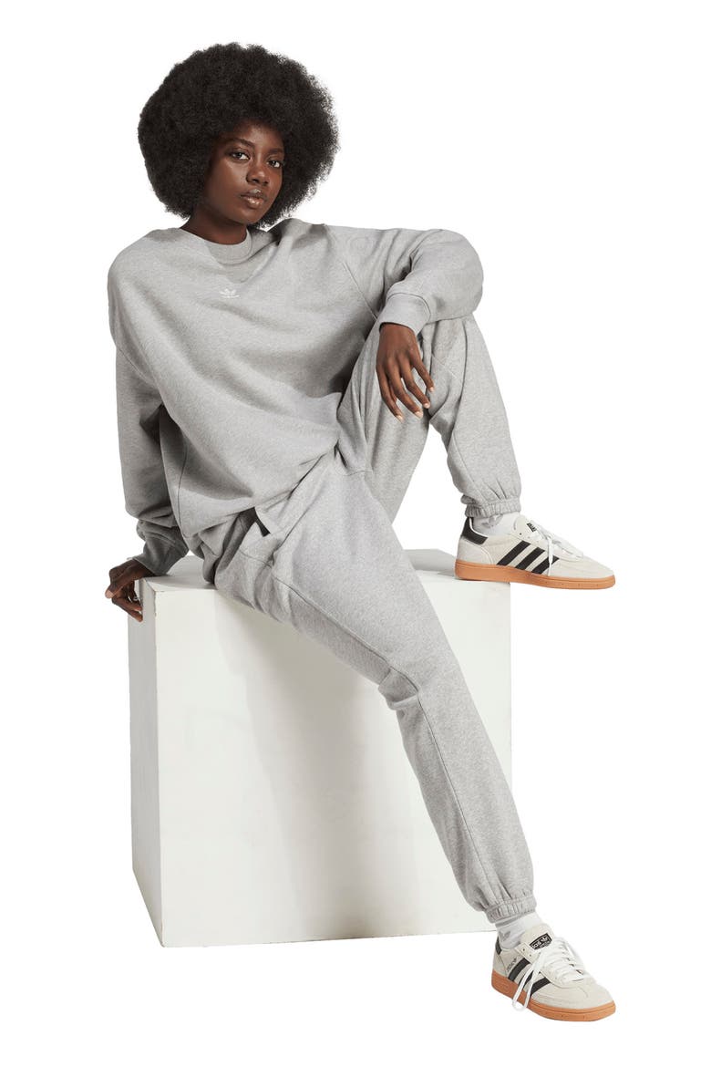 Essentials Trefoil Lifestyle Fleece Sweatpants, Alternate, color, MGREYH