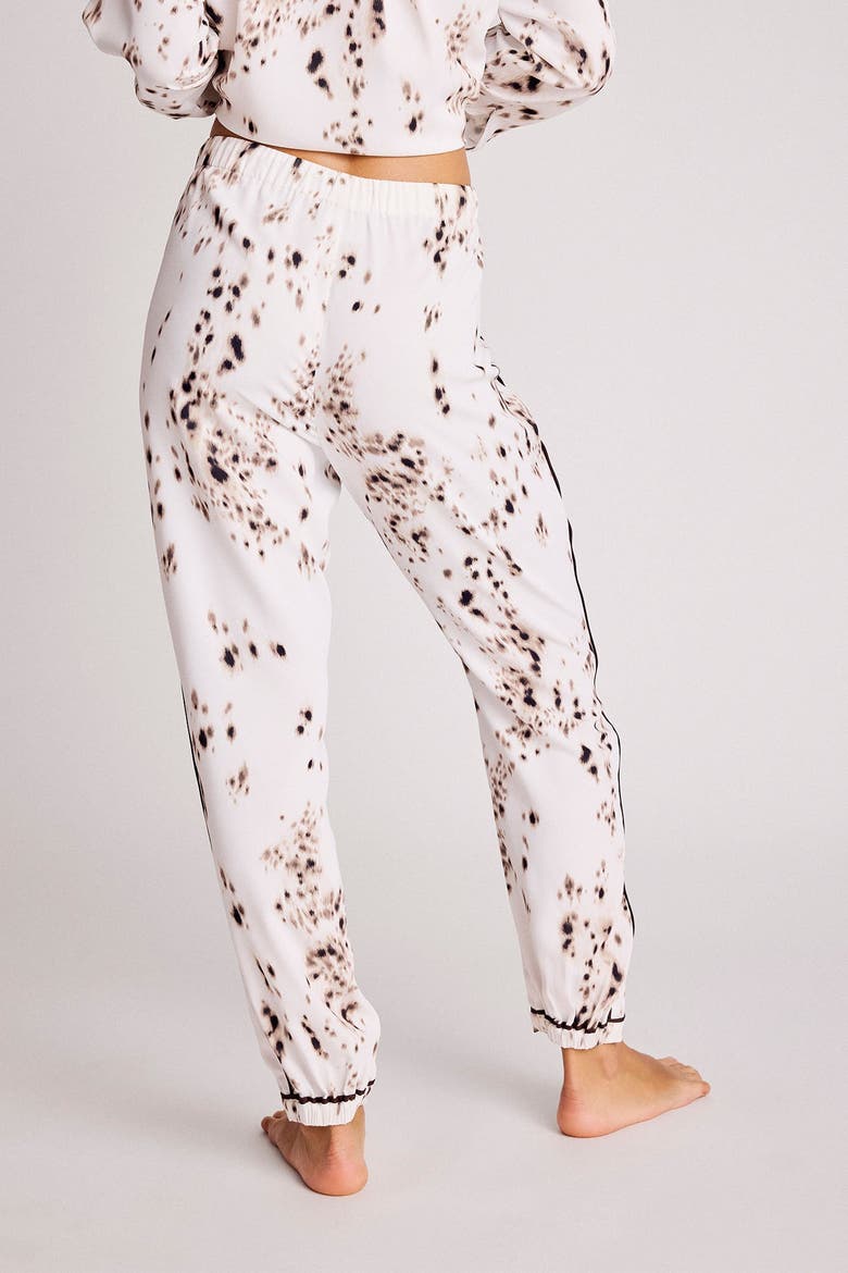 Supreme Jogger Pant, Alternate, color, Snow Leopard