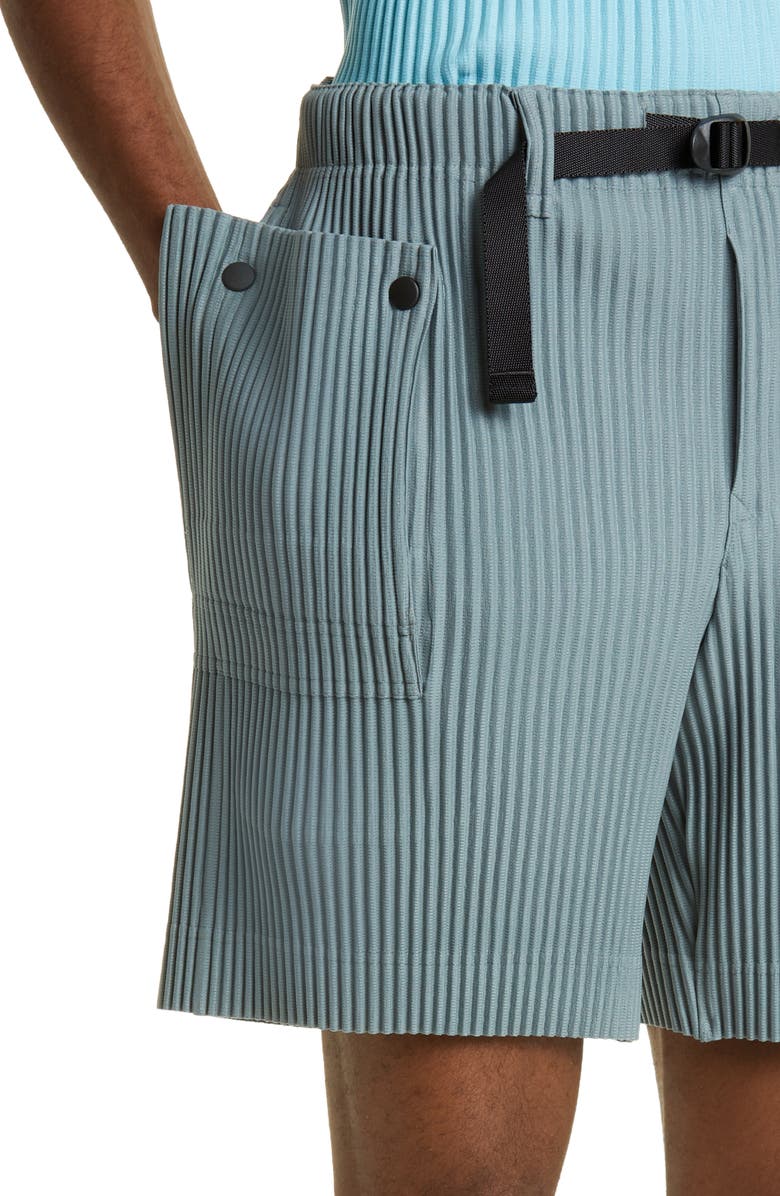 Homme Plissé Issey Miyake Flip Pleated Cargo Shorts, Alternate, color,