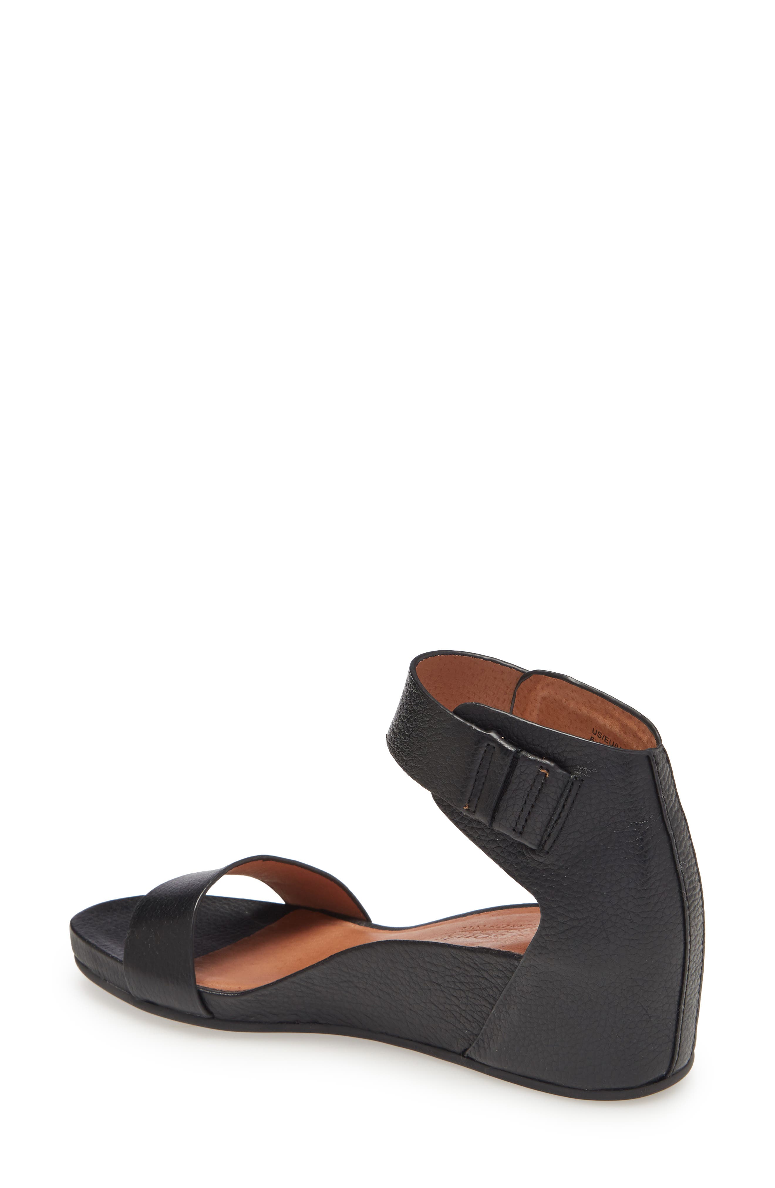 Gentle Souls Signature Gianna Wedge Sandal, Alternate, color, 