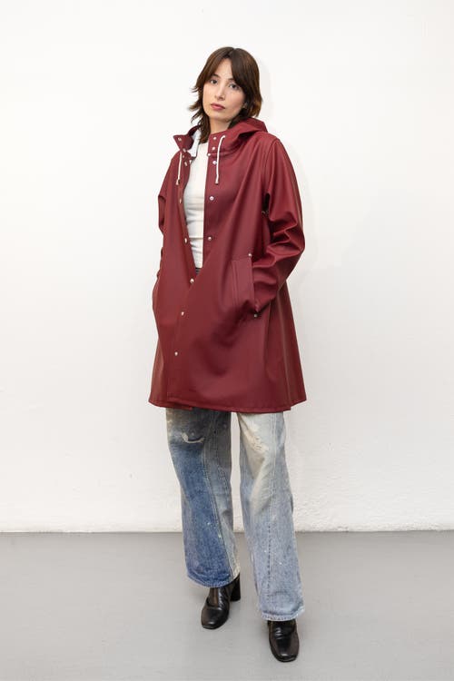 Stutterheim Mosebacke Hooded Long Sleeve Raincoat In Red