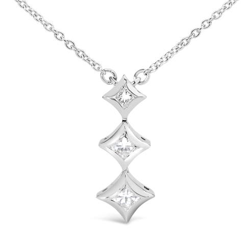 10K Gold 1/5 Cttw Princess Cut Diamond 3 Stone Drop Pendant Necklace