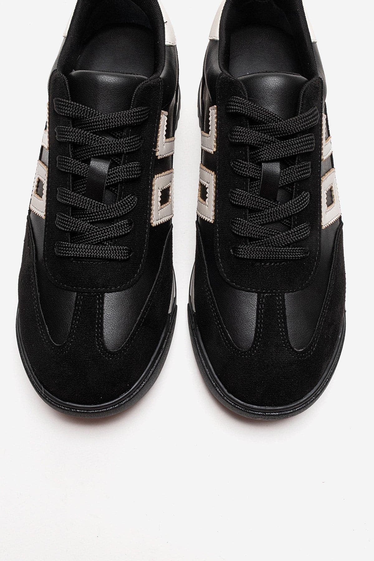 Prologue Shoes Arvon Sneaker, Alternate, color, Black