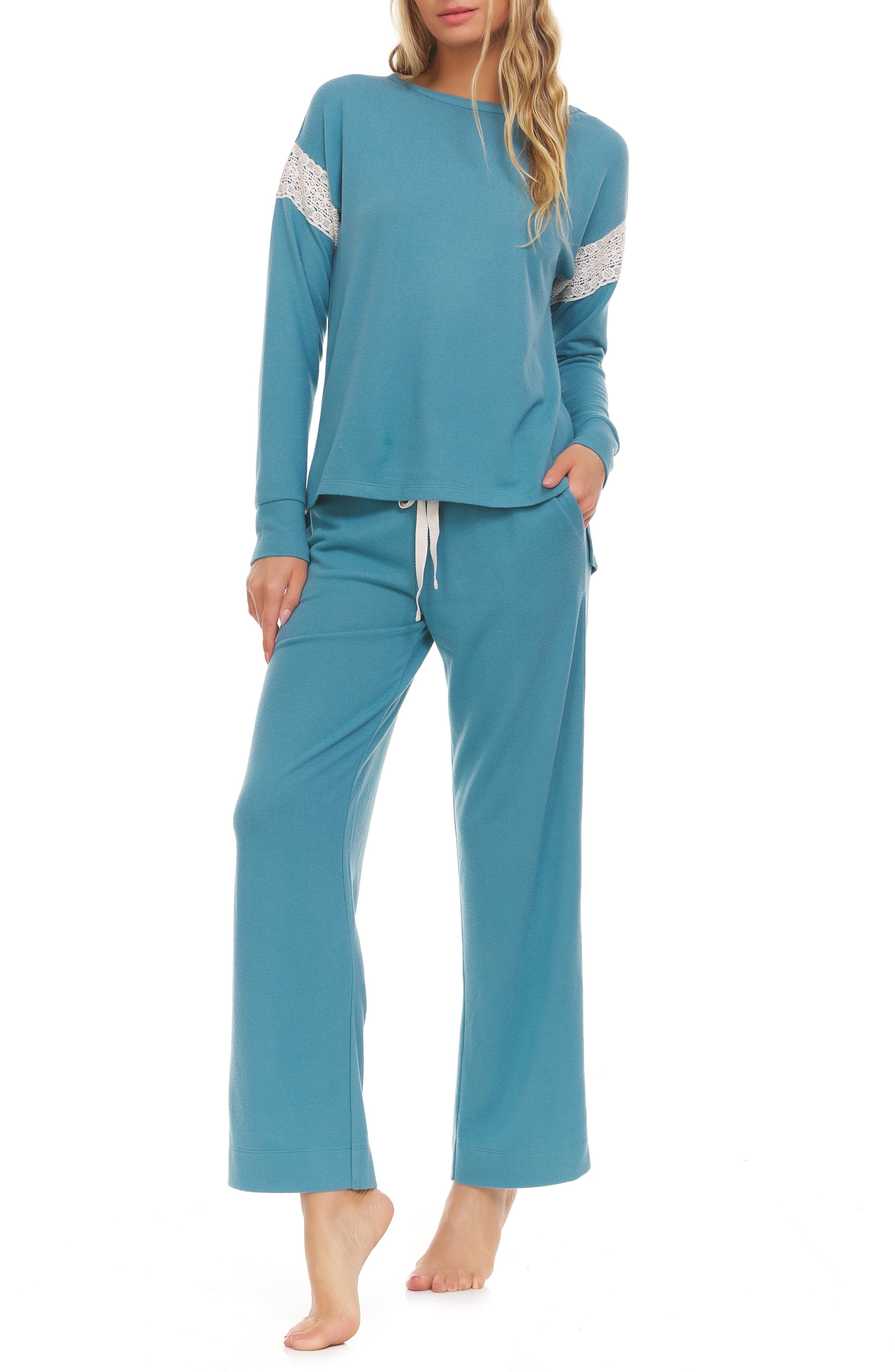 Flora Nikrooz FLORA BY FLORA NIKROOZ Alexandra Long Sleeve Top & Pants 2-Piece Pajama Set