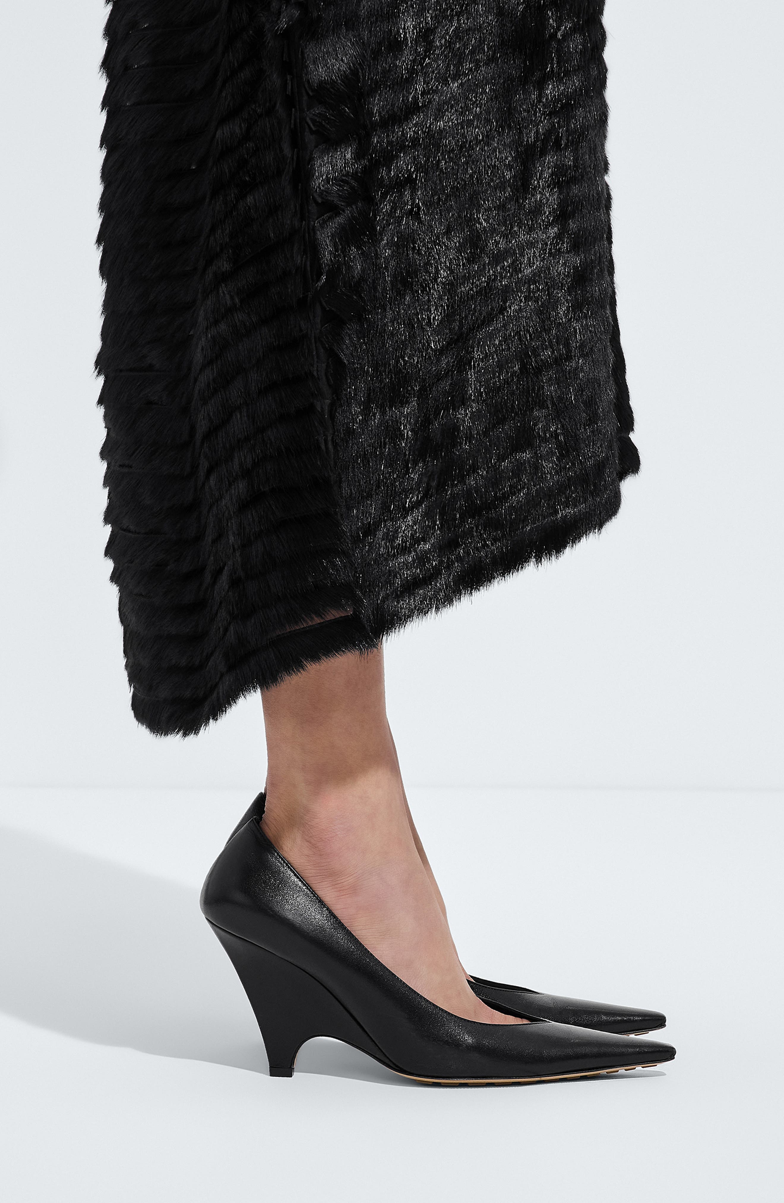 Adut Pointed Toe Wedge Pump, Alternate, color, 1000 BLACK