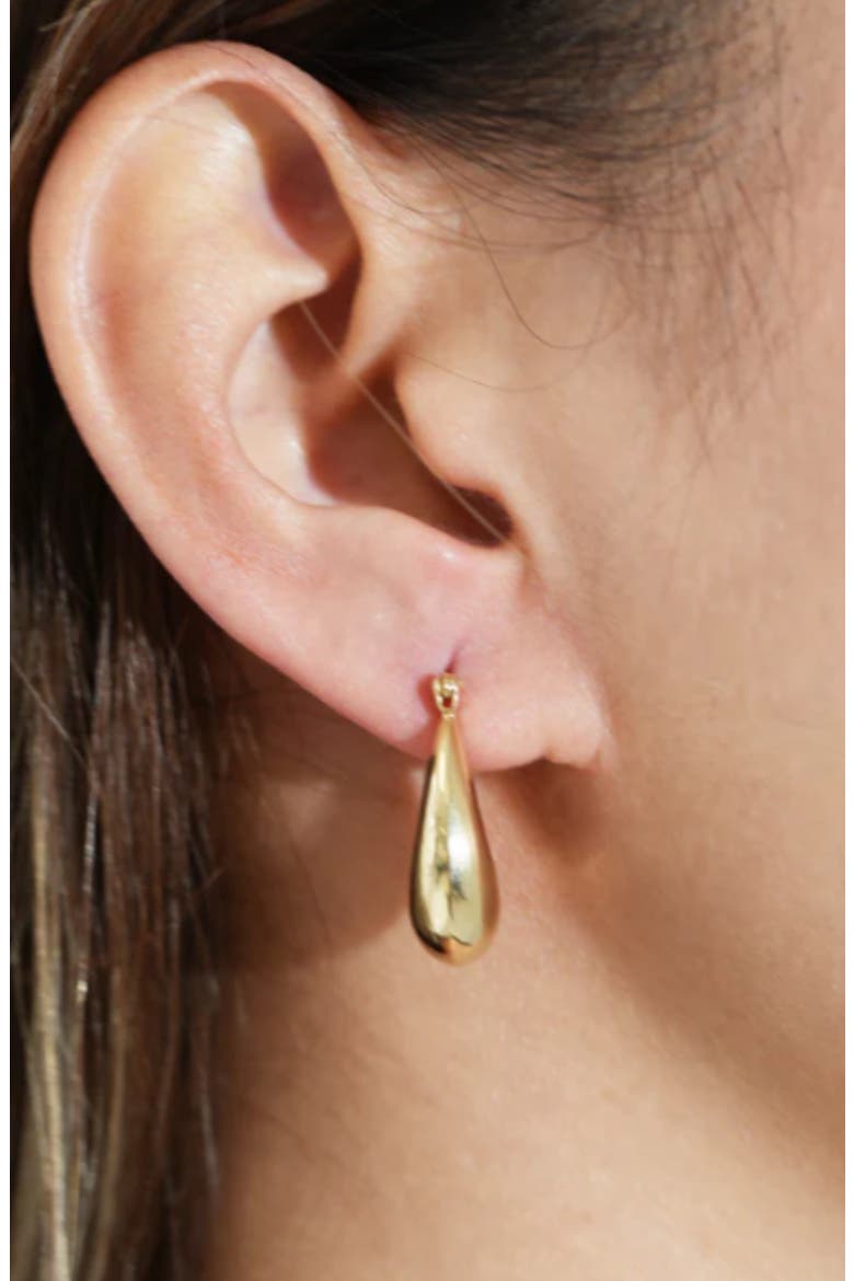 Chunky Huggie Hoop Earrings, Alternate, color, GOLD
