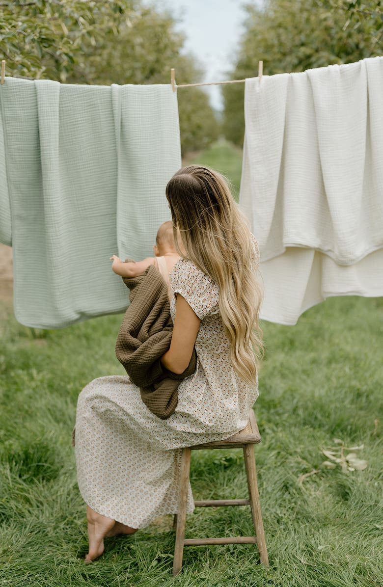 Oilo Organic Cotton Muslin Throw Blanket, Alternate, color, Sea Moss