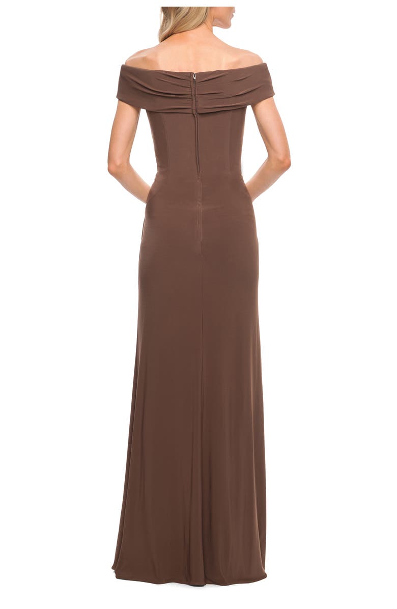 La Femme Off The Shoulder Jersey Dress with Ruching, Alternate, color, Cocoa