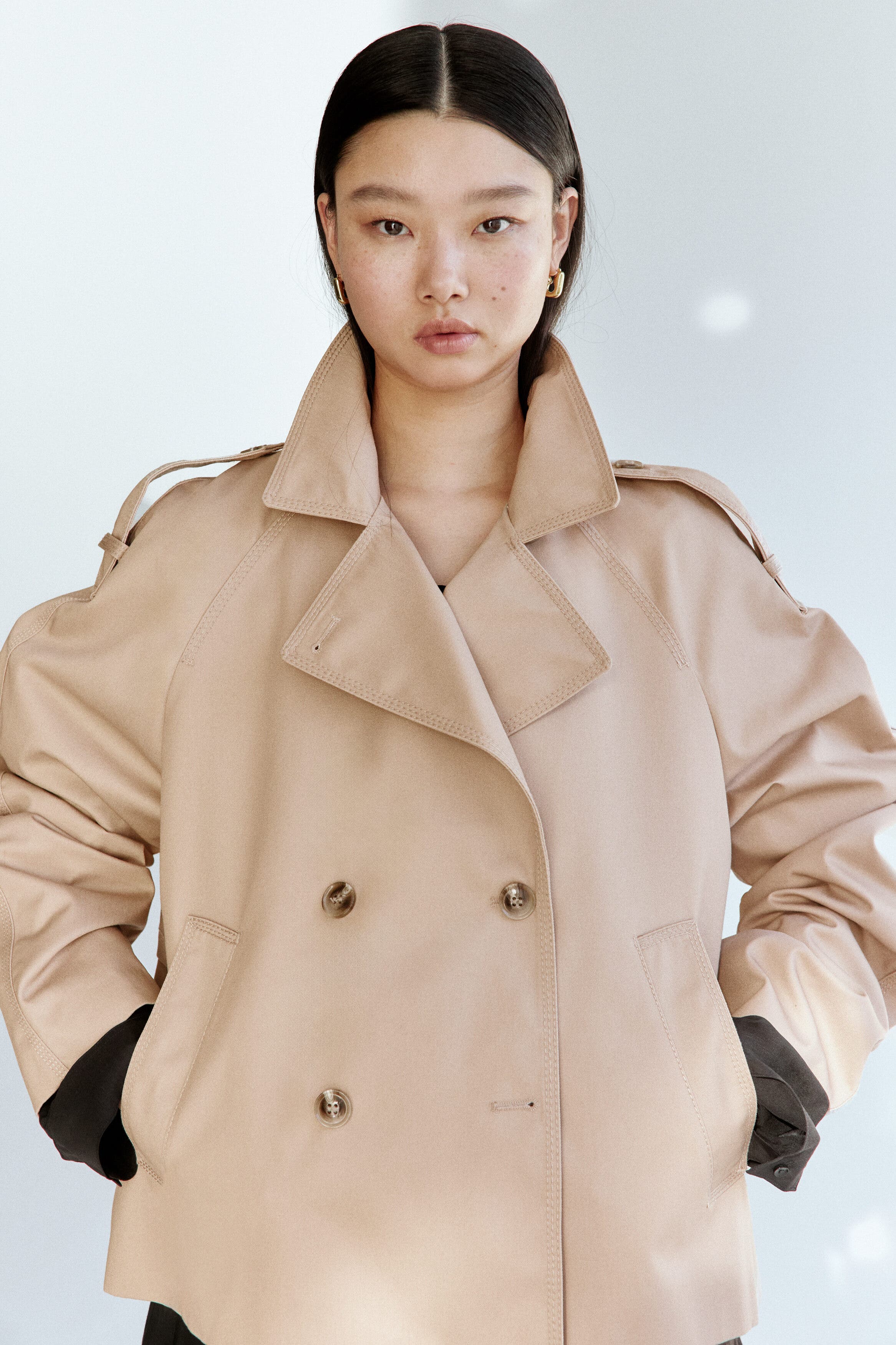 Short trench coat - image 2