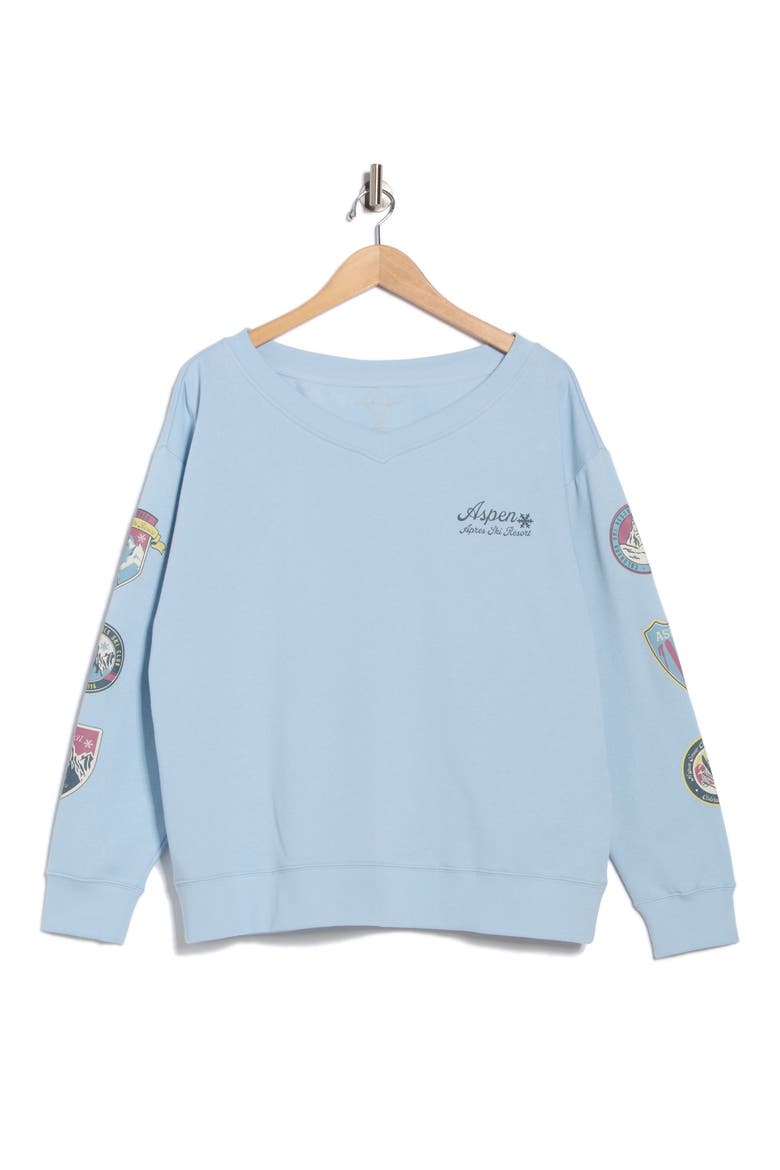 Après Ski Resort Sweatshirt, Alternate, color, BABY BLUE