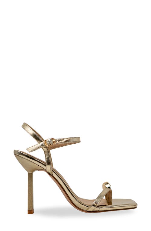 Chase & Chloe Chase And Chloe Kamiko Square Toe Sandal In Gold Metallic