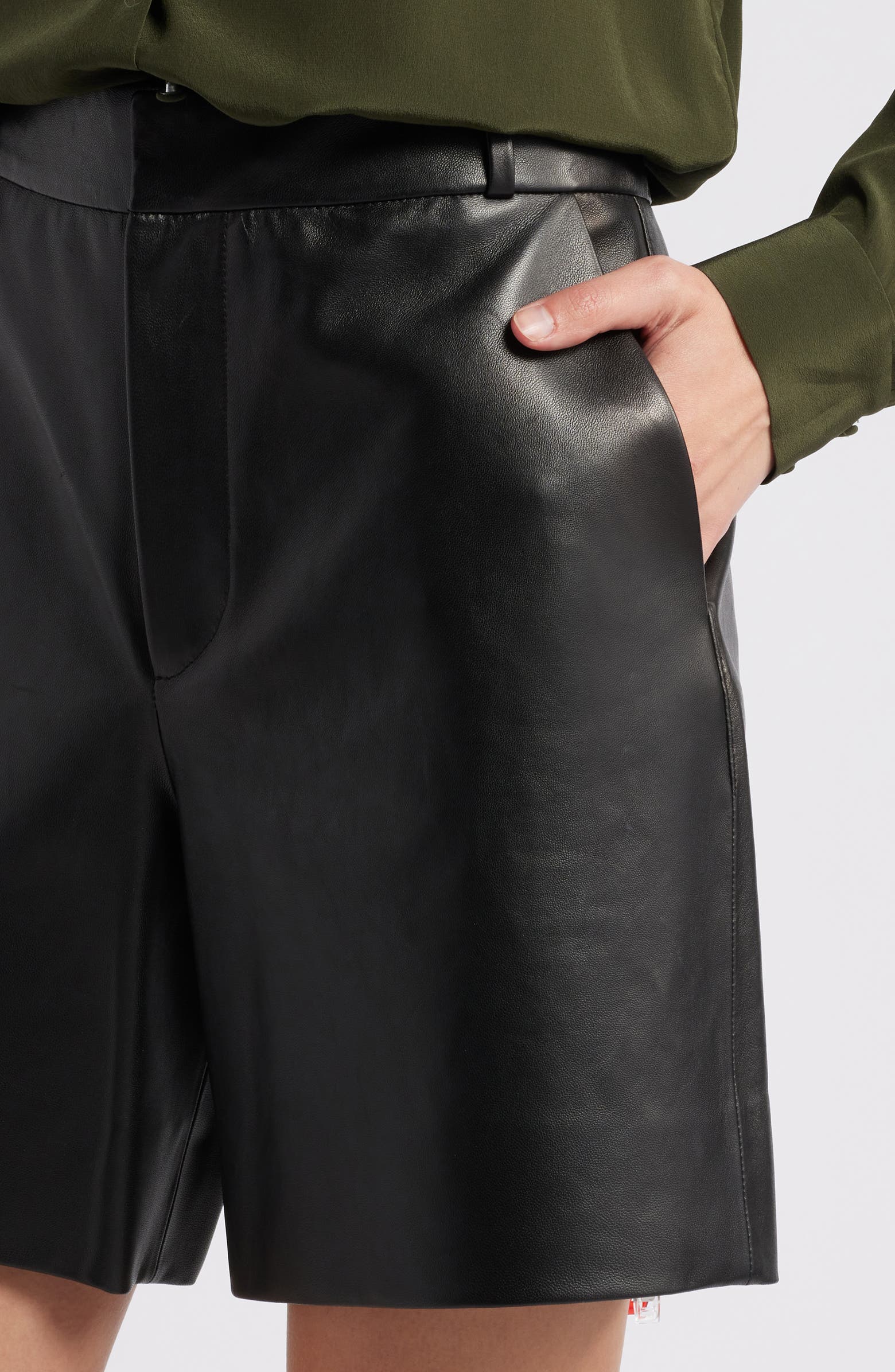 FRAME Easy Leather Shorts | Nordstromrack