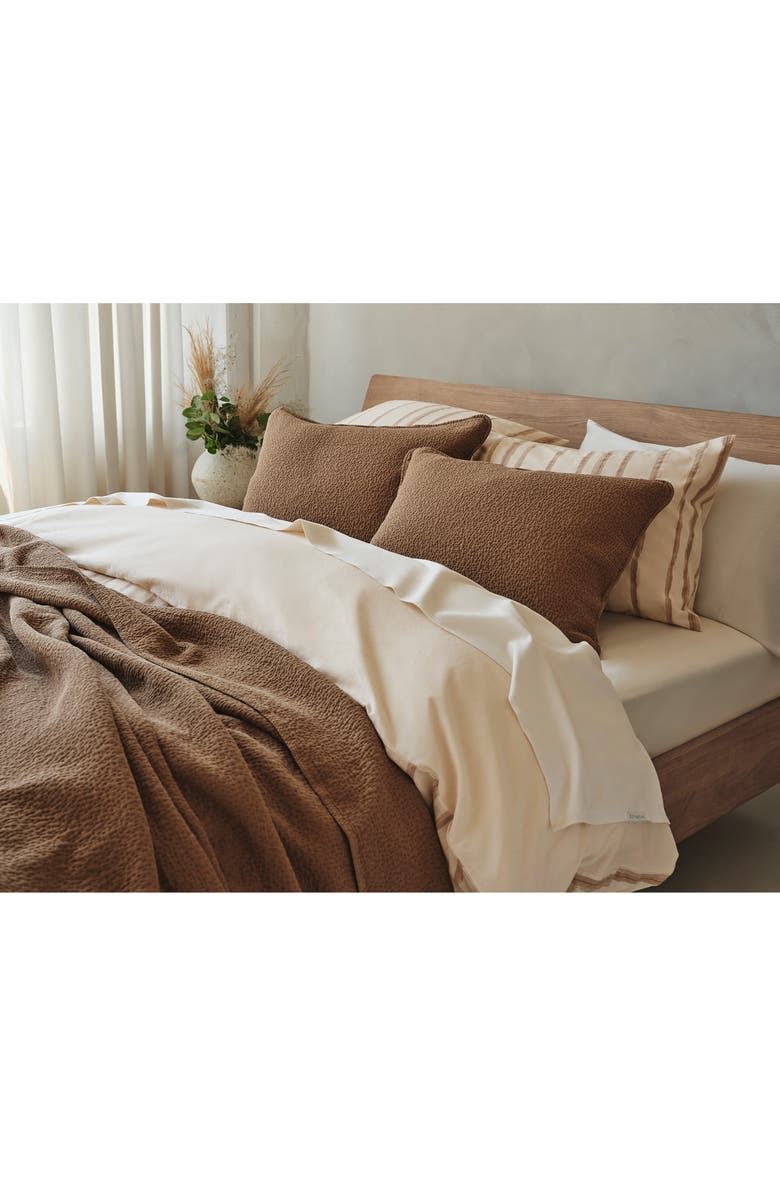 Coyuchi Cascade Organic Cotton Matelassé Sham, Alternate, color, Chestnut