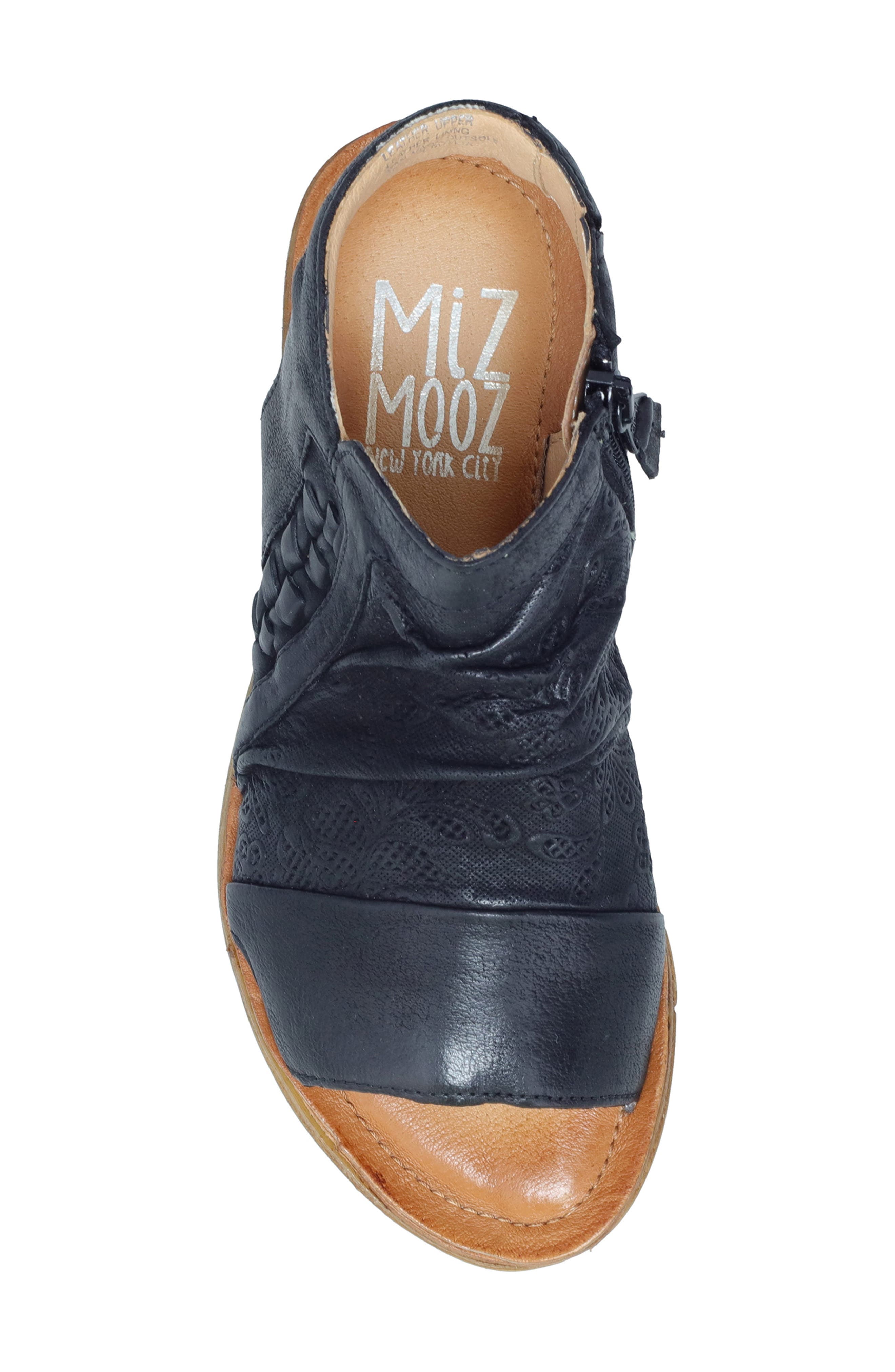 Miz Mooz Flaire Scrunch Leather Sandal, Alternate, color, 