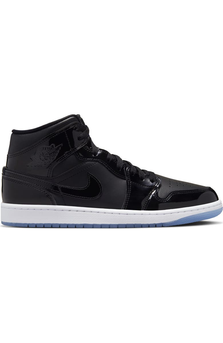 Jordan Air Jordan 1 Mid SE Basketball Sneaker, Alternate, color,