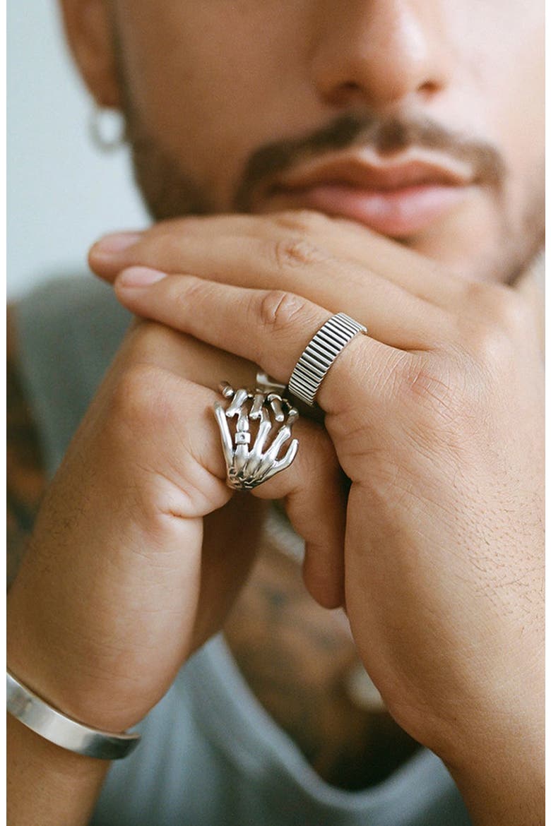 Skeleton Hands Ring, Alternate, color, SILVER