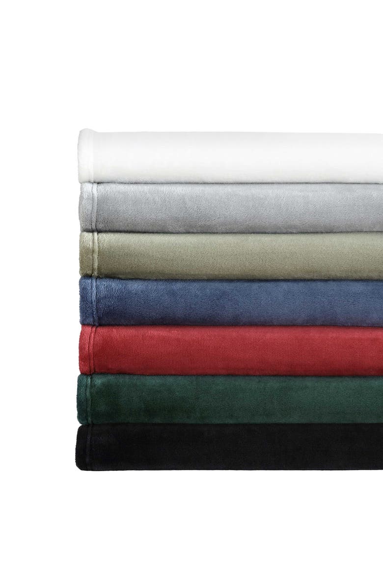 Nautica Solid Fleece Throw Blanket, Alternate, color, Fern Green