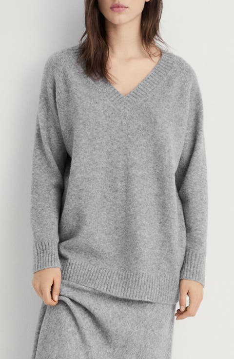 Oversize V-Neck Sweater