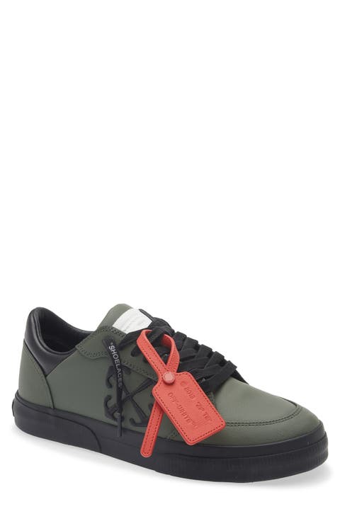 Vulcanized Low Top Sneaker (Men)