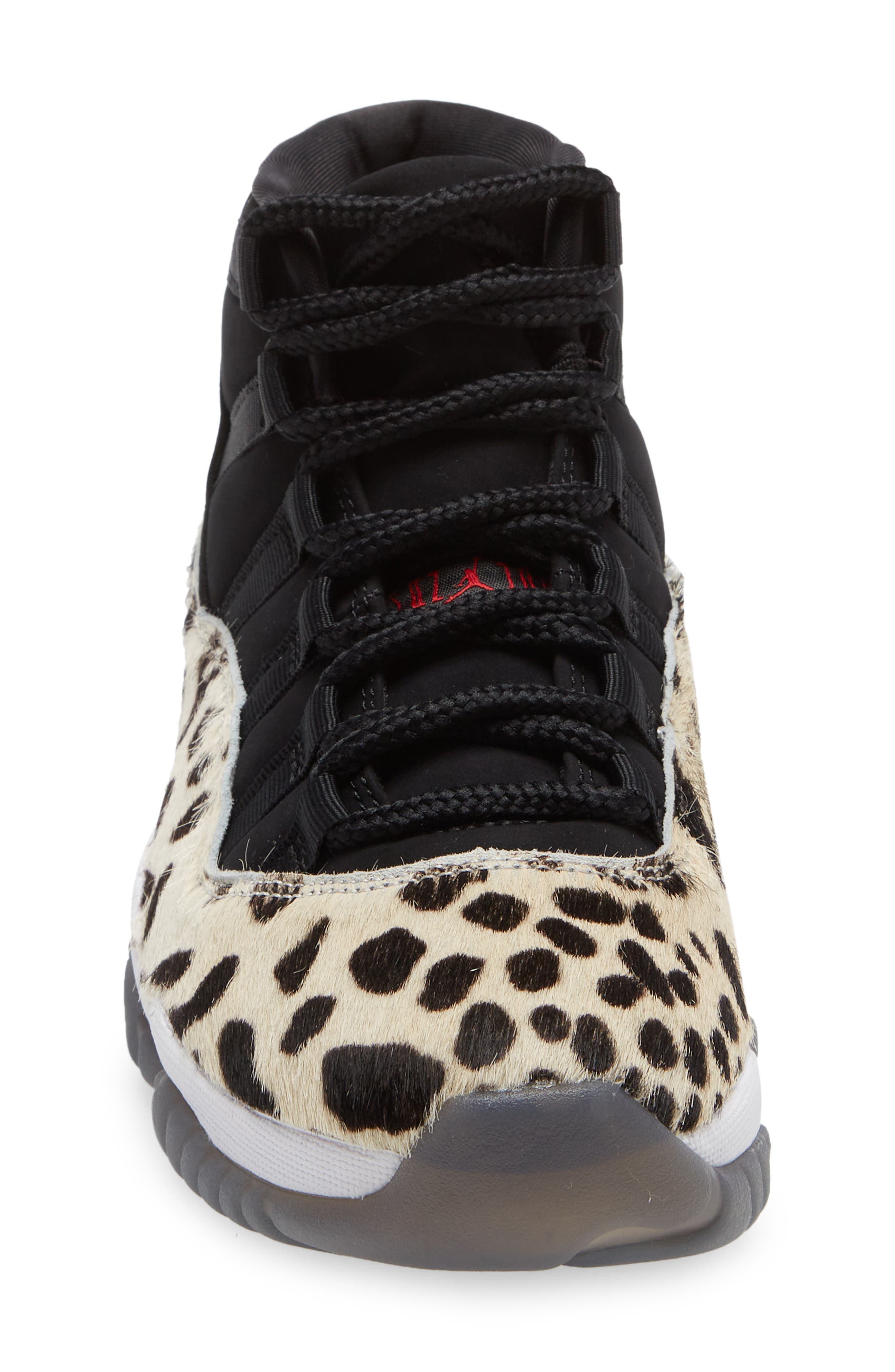 Air Jordan 11 Retro Mid Basketball Sneaker, Alternate, color, BLACK/ GYM RED/ SAIL/ WHITE