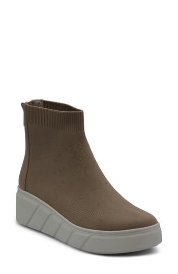 Charles David Rio Platform Wedge High Top Sneaker In Sand
