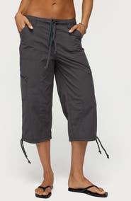 EDIKTED Lility Cargo Capri Pants