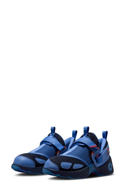 Trunner LX Sneaker