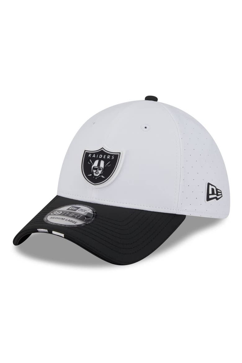 Men's New Era  White/Black Las Vegas Raiders 2025 NFL Training Camp 39THIRTY Flex Hat, Alternate, color, White