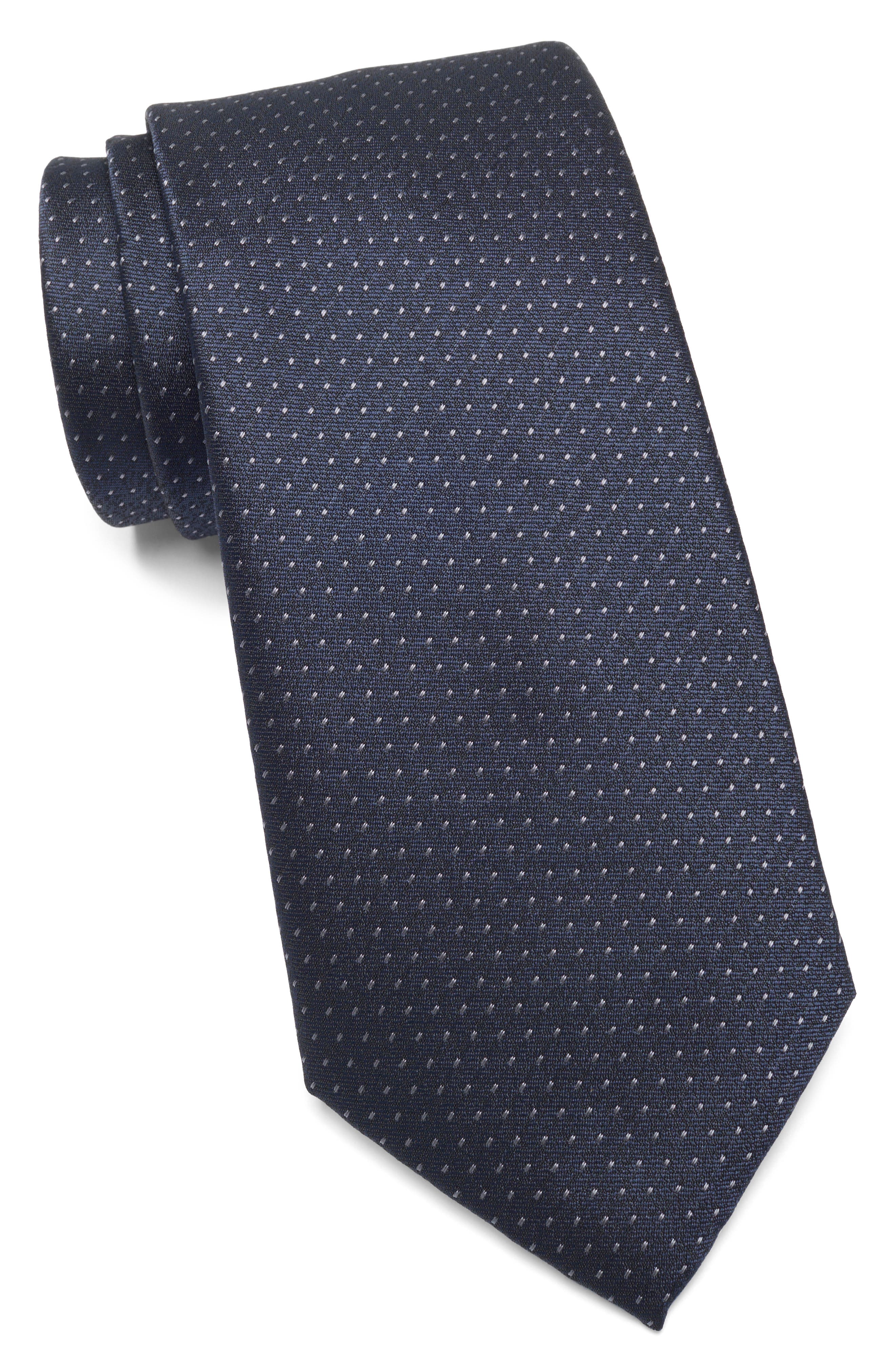 TOM BAINE Textured Dot Tie