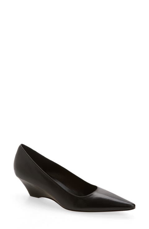 Liisa Wedge Pump