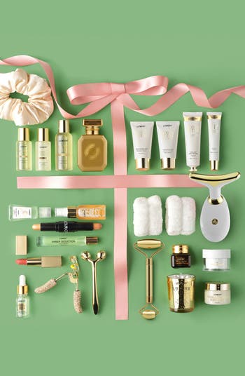 24-Pc. Limited-Edition Advent Calendar Beauty and Skincare Luxury Gift Set
