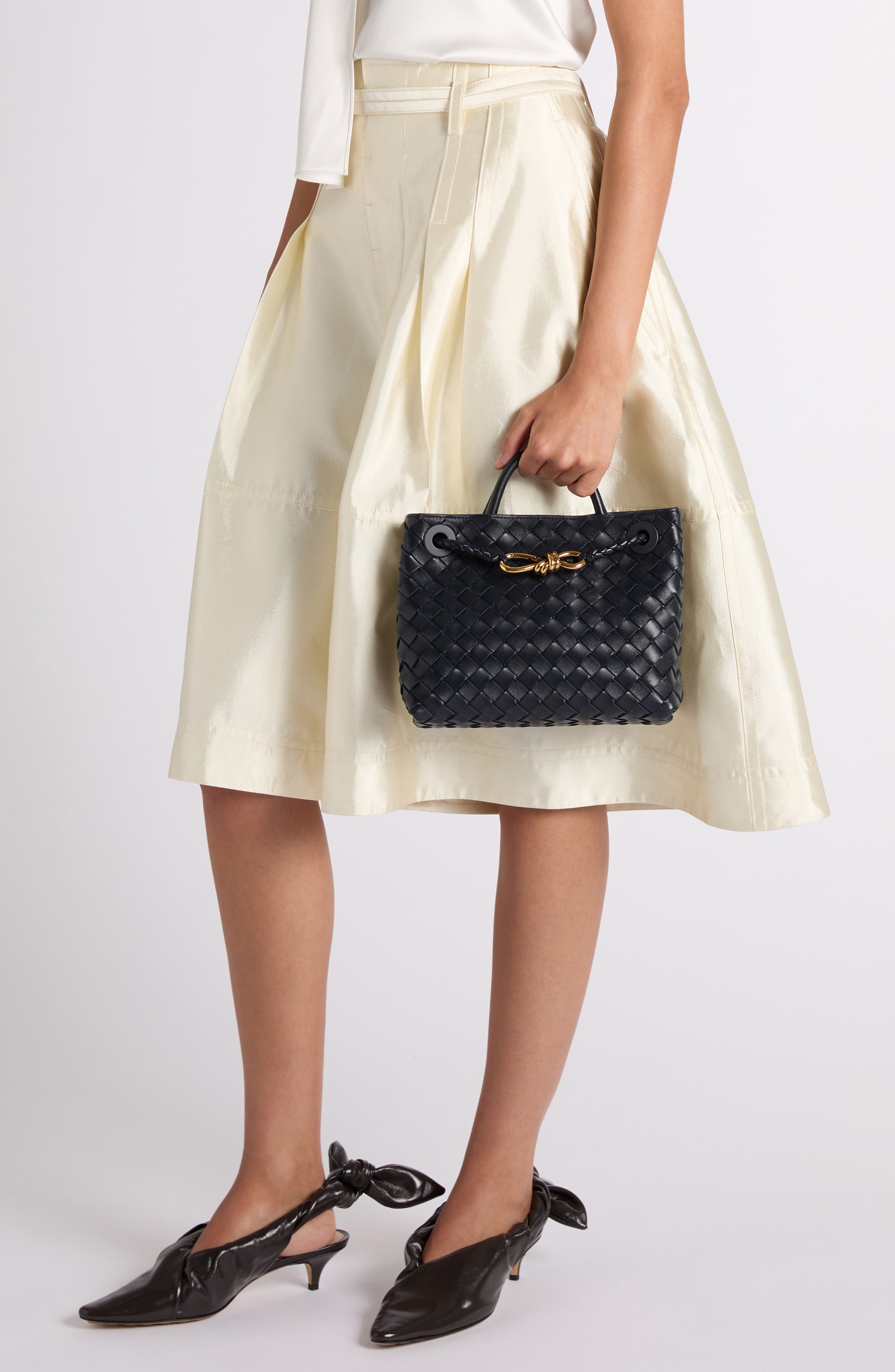 Bottega Veneta Small Andiamo Intrecciato Shoulder Bag, Alternate, color, Midnight