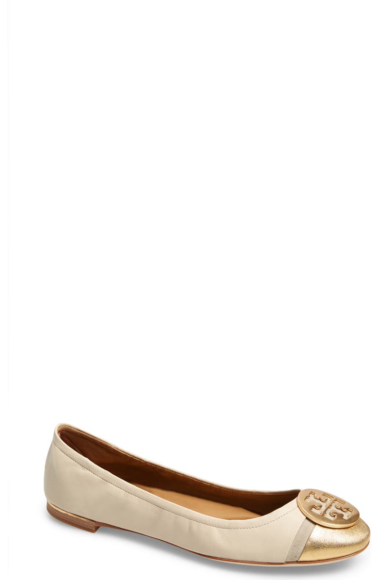 Tory Burch Minnie Logo Medallion Cap Toe Ballet Flat, Main, color, Dulce De Leche / Gold