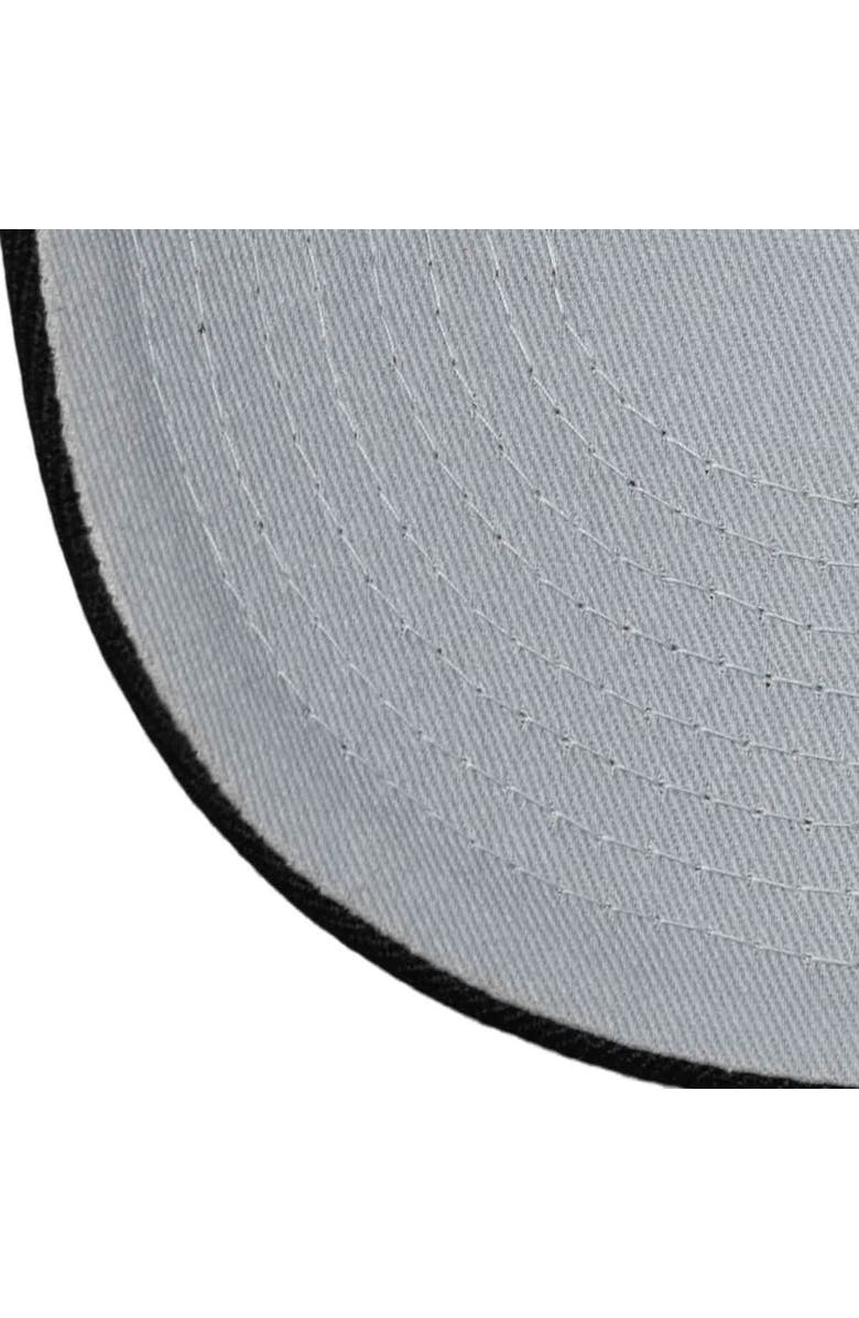 Mitchell & Ness Men's Mitchell & Ness Orange/Black Philadelphia Flyers Underarch Two-Tone Pro Crown Snapback Hat, Alternate, color, Orange