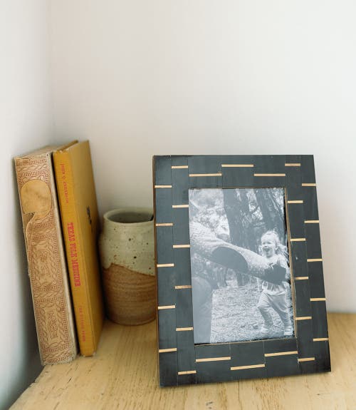 Matr Boomie Andhera Dash 4x6 Picture Frame In Black